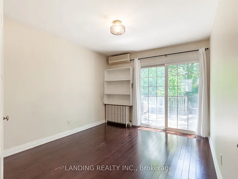 53 Elvina Gdns — Photo 7