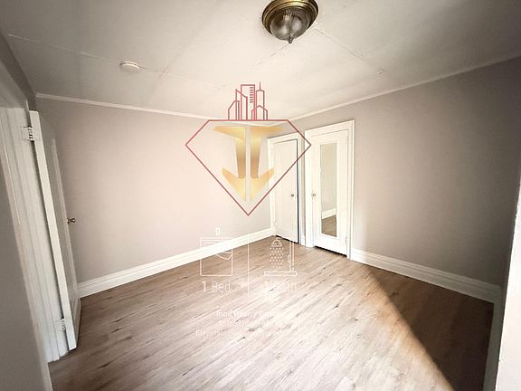 2nd image of 14 Kensington Ave #2A
