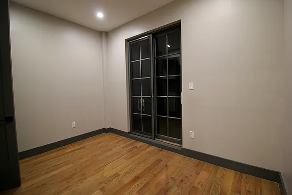 Rented by Hagstrom Management Inc | media 9