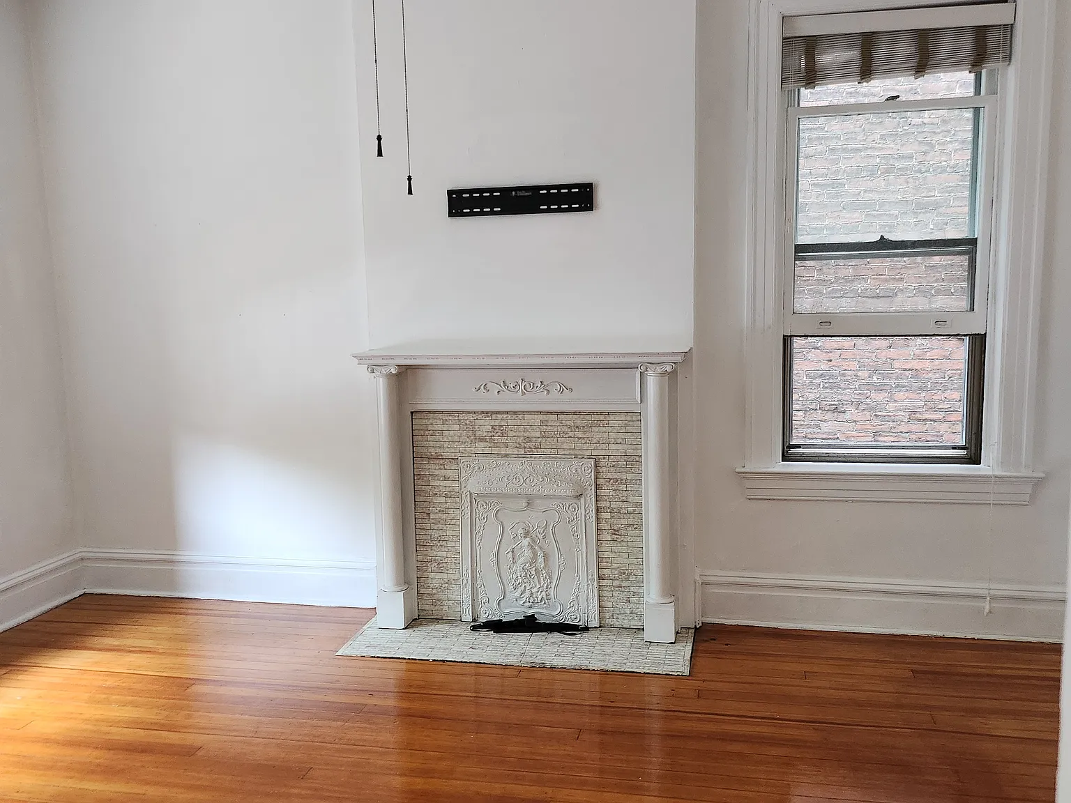 3 bed, 2200 sqft, $2,550 — Photo 3