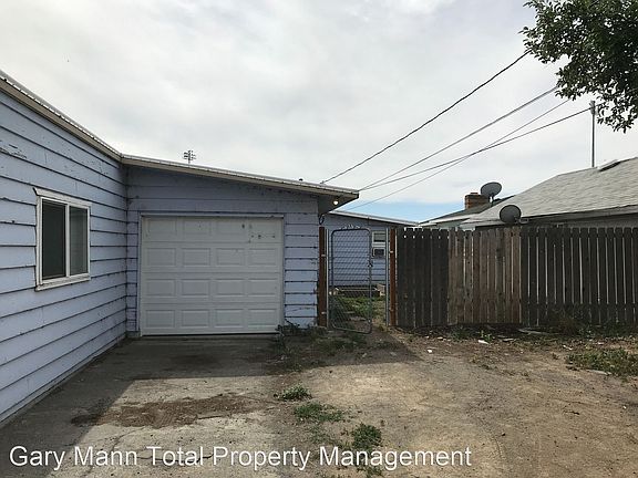 3rd image of 616 W 4th Ave
