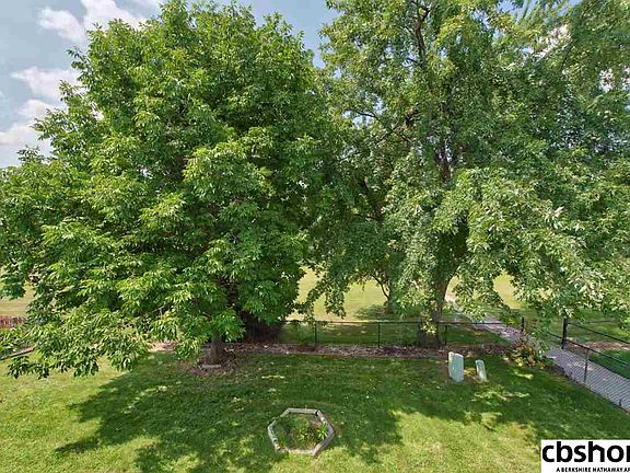 4th image of 7416 S 136th St