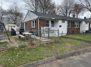 55 Bullard Ct, Stratford, CT