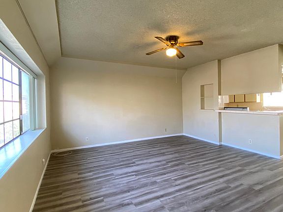 3rd image of 4000 Stewart Ave APT 4
