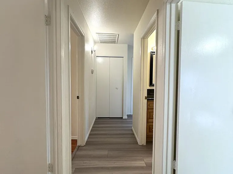 131 S Sean Dr — Photo 10