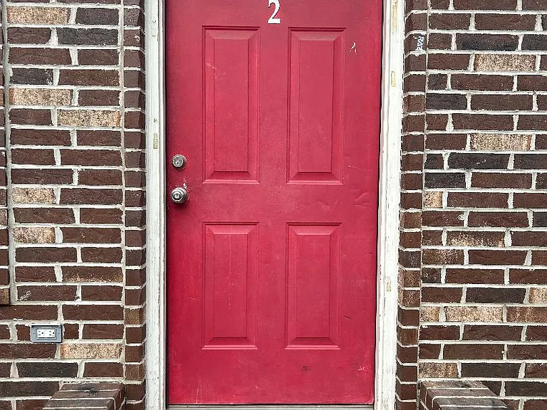 106 W Forrest St #B — Photo 1