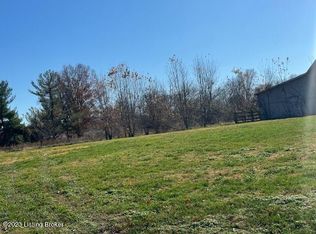 5402 Angus Ct, Louisville, KY 40272