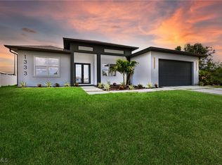 1333 NW 4th St, Cape Coral, FL 33993