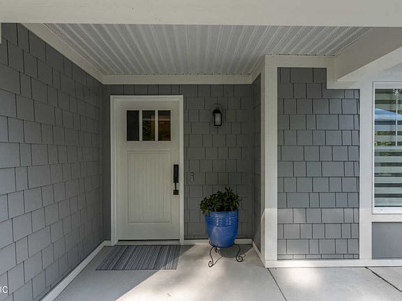 4th image of 261 Bay Breeze Ln #48