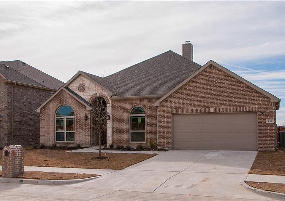 1st image of 430 Brook Meadow Dr