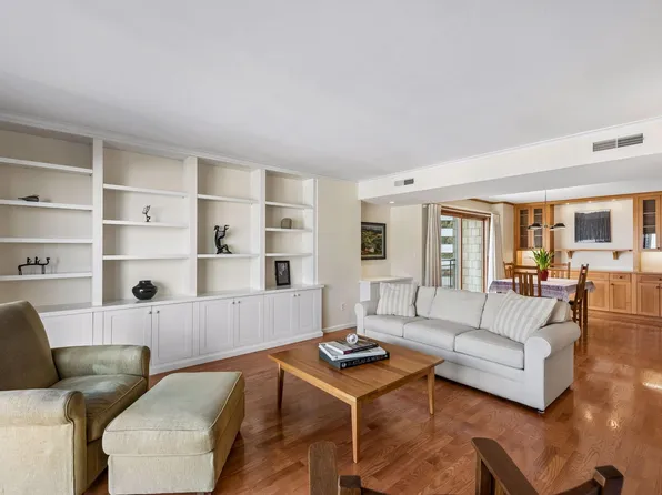 1225 Lasalle Ave APT 1307, Minneapolis, MN 55403
