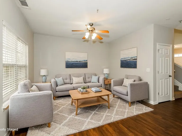 204 Ranier Ct — Photo 4