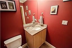 5th image of 2520 Robinhood St APT 1609
