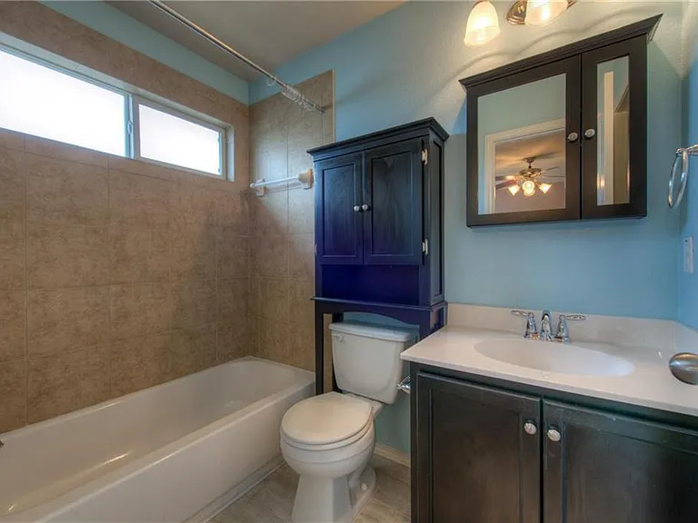 712 Alamo Plaza Dr — Photo 16