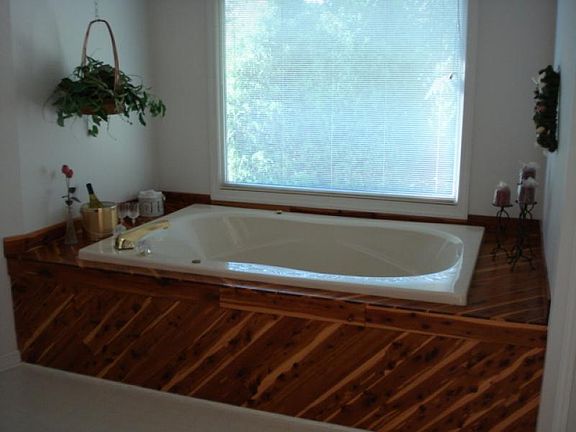 5th image of 6886 Locke Dr