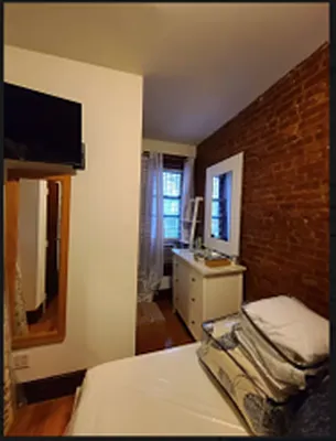 Rented by Manhattan Dwelling Corporation | media 18