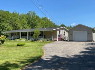 34 Shaw Dr, Rochester, NH 03868