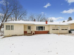 3006 Cedar Heights Dr, Cedar Falls, IA 50613