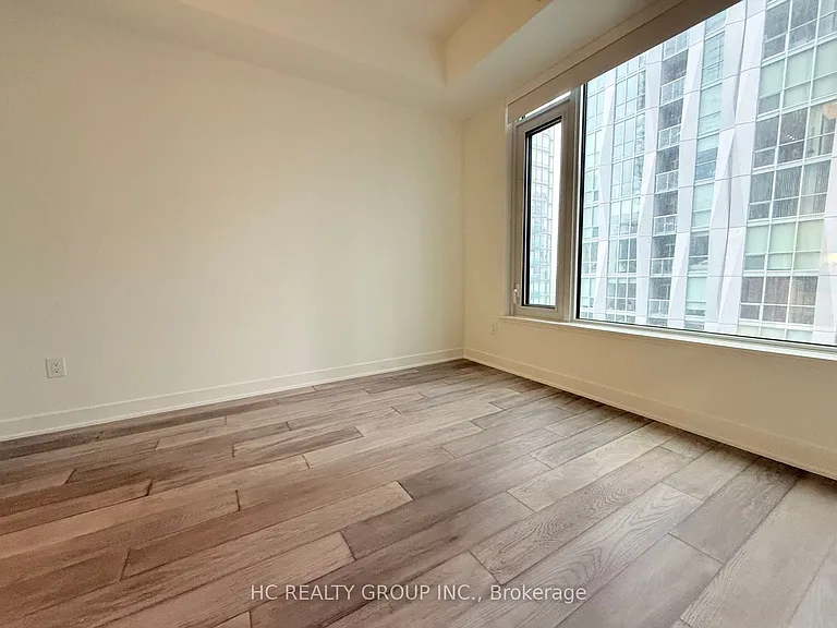 11 Yorkville Ave #1507 — Photo 10