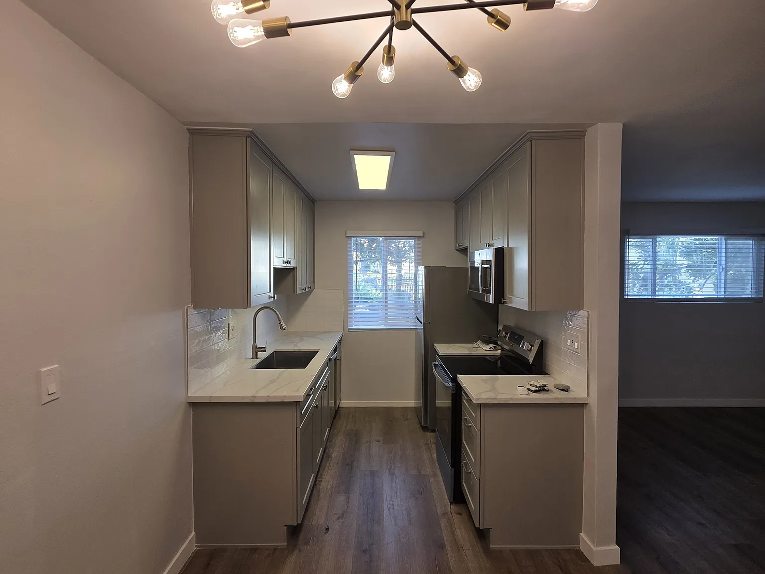 1 bed, 700 sqft, $1,649 — Photo 4