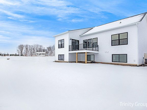 3rd image of 676 Stonebriar Cir #23