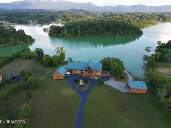 1929 Indian Creek Rd, Dandridge, TN 37725