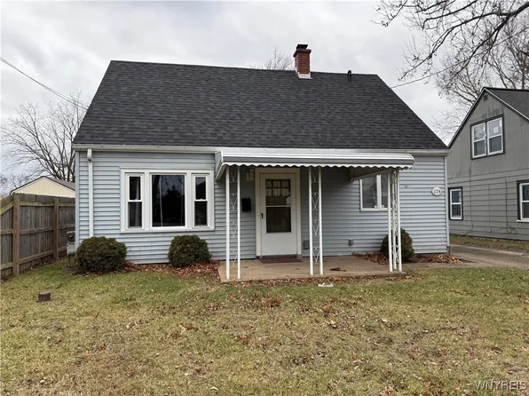 674 79th St, Niagara Falls, NY 14304