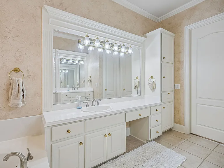 5012 Kirkland Ct — Photo 23