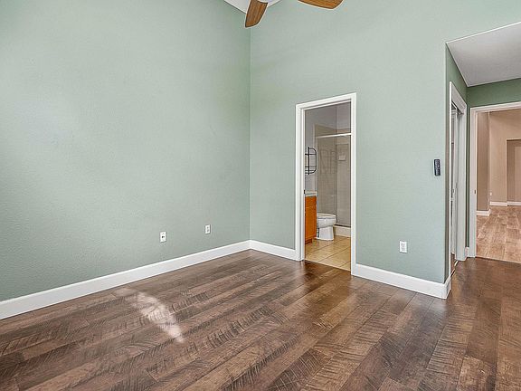 5th image of 8135 Damico Dr
