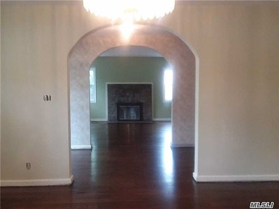 2nd image of 1669 Bellmore Ave