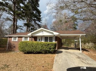 1111 Rochelle Dr, Austell, GA 30168