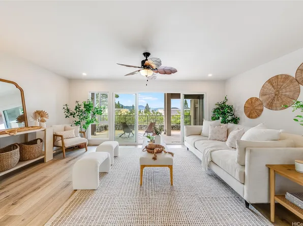 348 Kaelepulu Dr APT H, Kailua, HI 96734