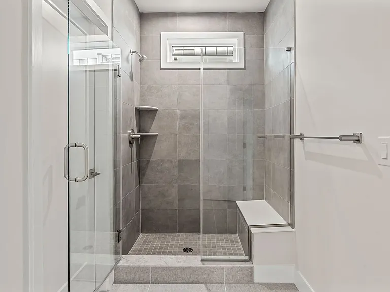701 Brewster Aly — Photo 12
