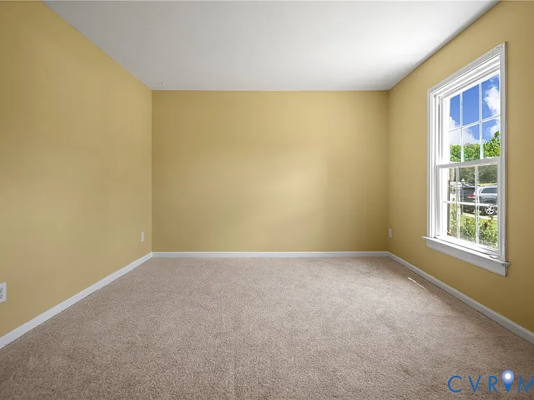 4704 Leadenhall Dr — Photo 8