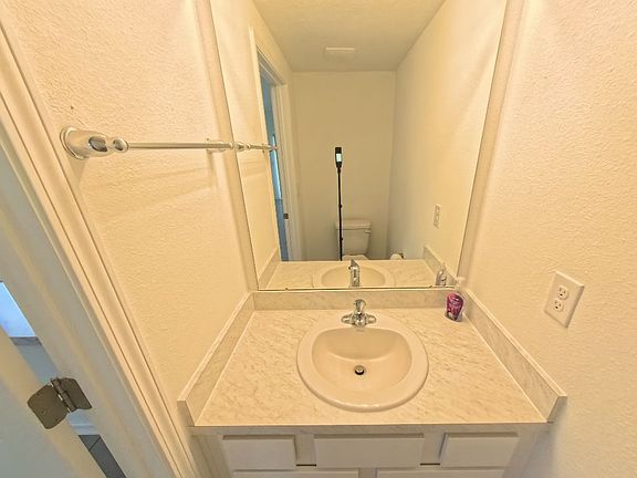 3rd image of 3994 Haymon Ave
