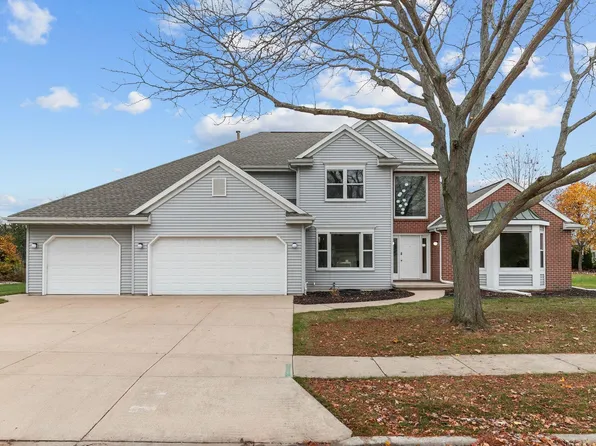 217 Kraft St, Neenah, WI 54956