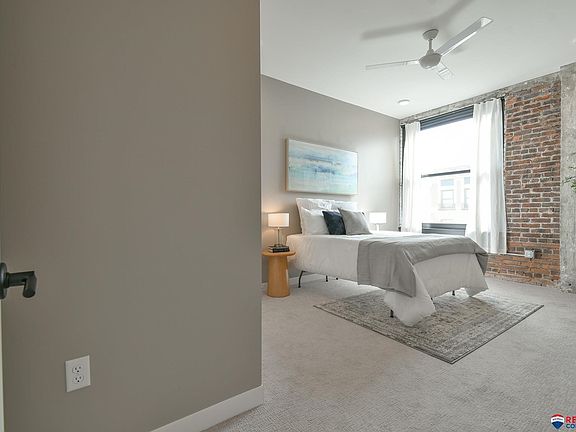 2nd image of 947 O St #804