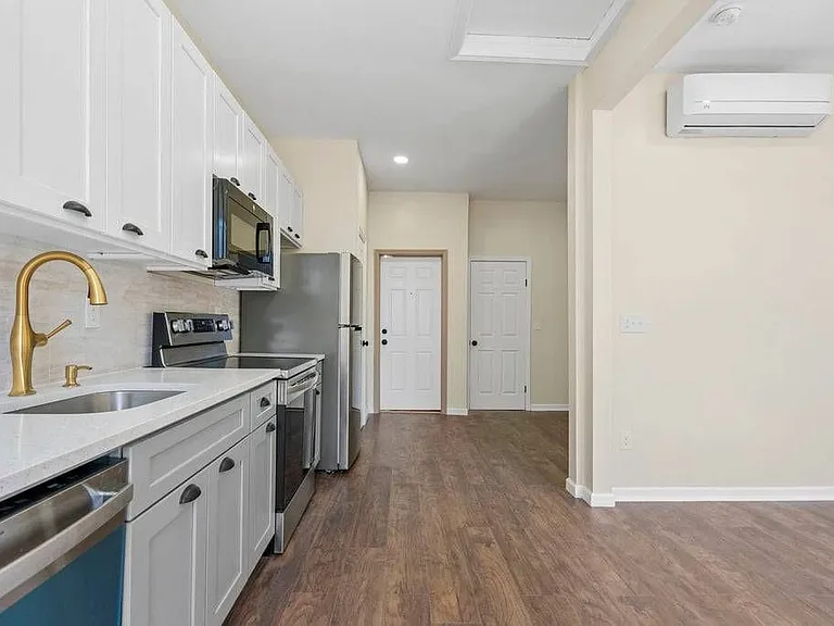 170 Washington Ave #3B — Photo 2