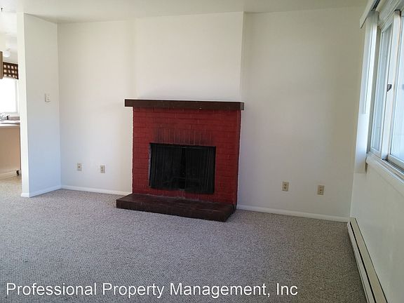 2nd image of 2224 Central Pl #B