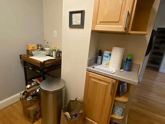 4th image of 2032 Belmont Rd NW