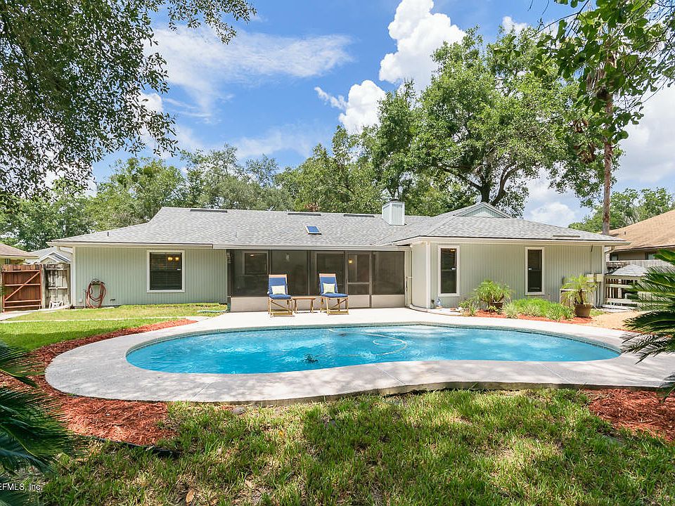 1st image of 12443 Gentle Knoll Dr E