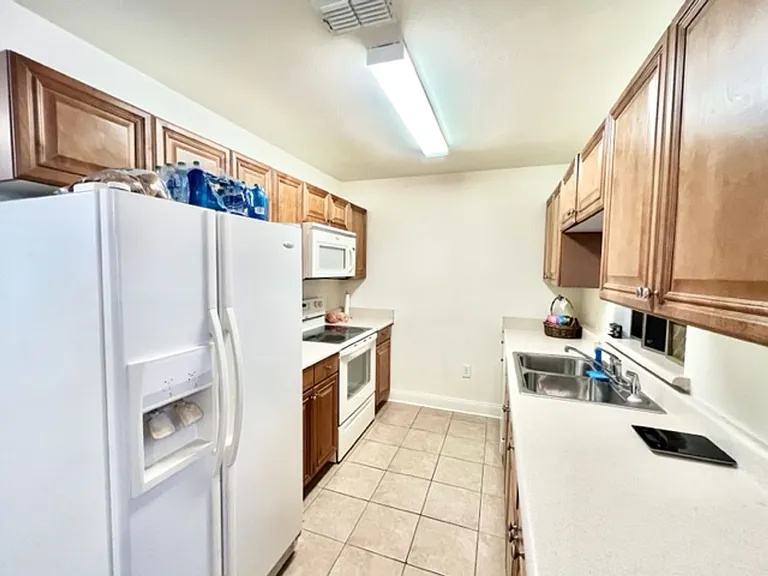 703 Majestic Dr — Photo 6