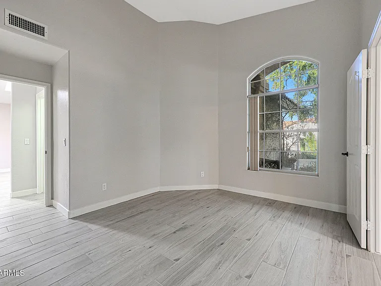 14215 N 56th Pl — Photo 35