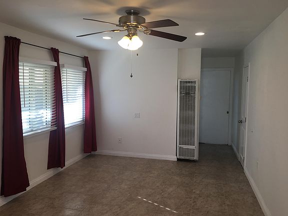 3rd image of 226 3/4 N 6th St