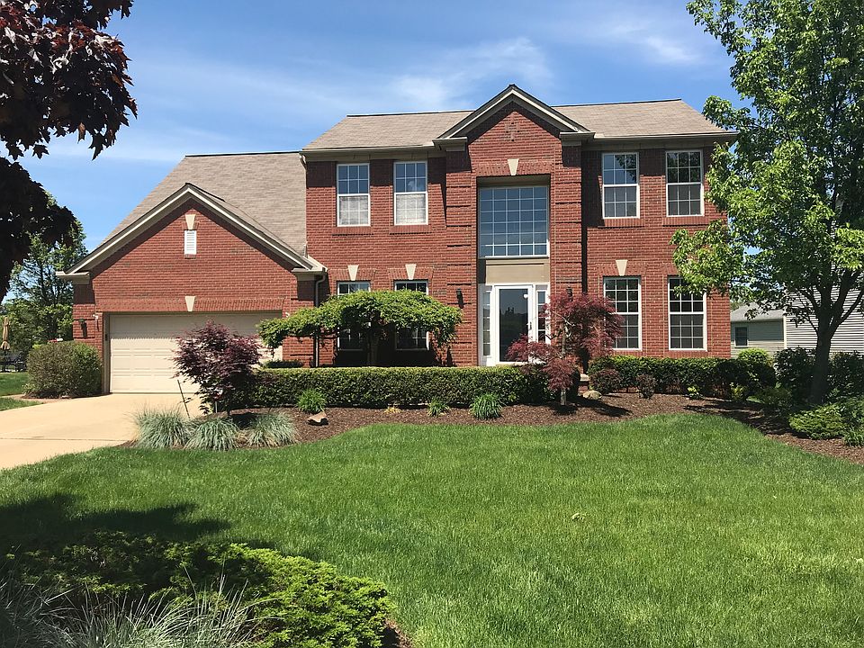 27076 Laurel Lane