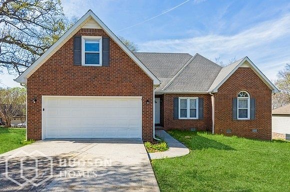 1st image of 110 Saint Martins Ln