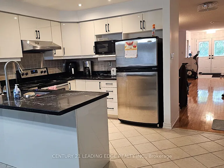 29 Pardon Ave — Photo 12