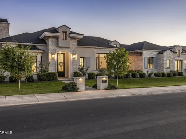 2677 E MAPLEWOOD Street, Gilbert, AZ 85297