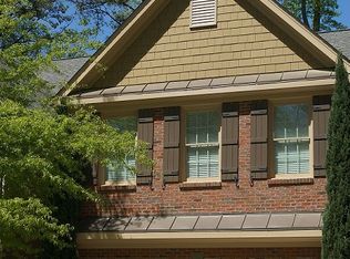 2216 Whispering Cv, Decatur, GA 30033