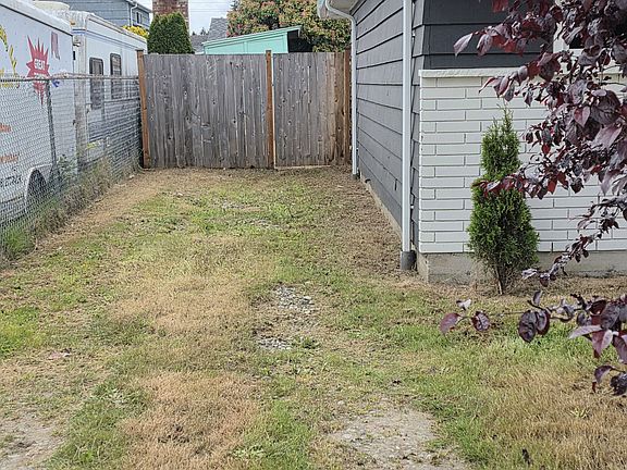 2nd image of 18622 107th Ave SE